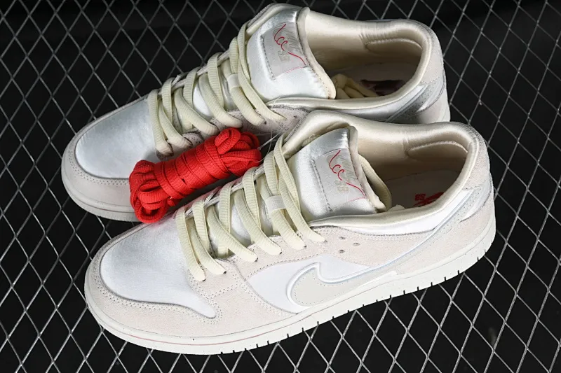 All Categories Nk SB Dunk Series Nk SB Dunk Low Low-top Sneakers J Version Nk SB Dunk Low 2024 Valentine's Day Theme SB Low-top Casual Sneakers FZ5654-100